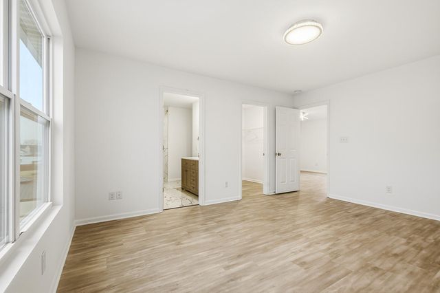 7453 E 120th Avenue, Crown Point, IN 46307