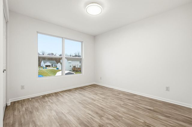 7453 E 120th Avenue, Crown Point, IN 46307