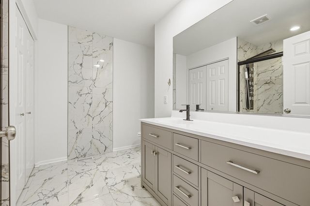 7453 E 120th Avenue, Crown Point, IN 46307