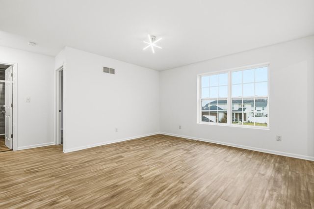 7453 E 120th Avenue, Crown Point, IN 46307