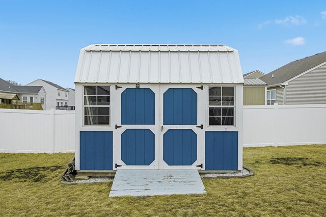 7453 E 120th Avenue, Crown Point, IN 46307