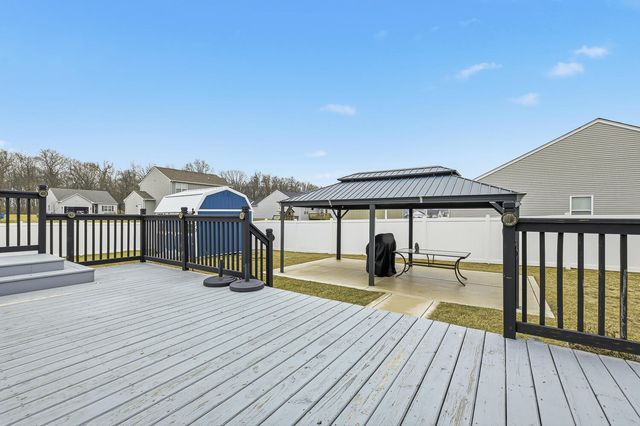 7453 E 120th Avenue, Crown Point, IN 46307