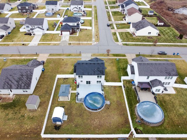 7453 E 120th Avenue, Crown Point, IN 46307