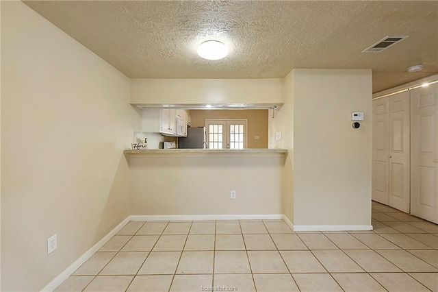 932 Navidad Street, Bryan, TX 77801