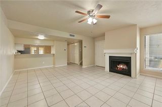 932 Navidad Street, Bryan, TX 77801
