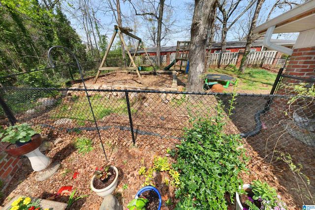 1504 RAINBOW CIRCLE, Anniston, AL 36207