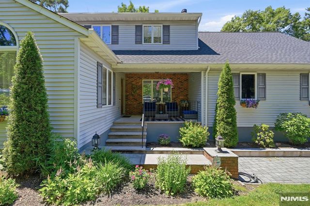 18 Tice Road, West Milford, NJ 07421