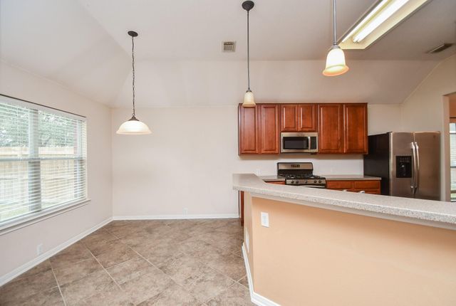 9004 Sunrise Trail, Pearland, TX 77584