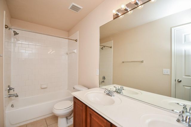 9004 Sunrise Trail, Pearland, TX 77584