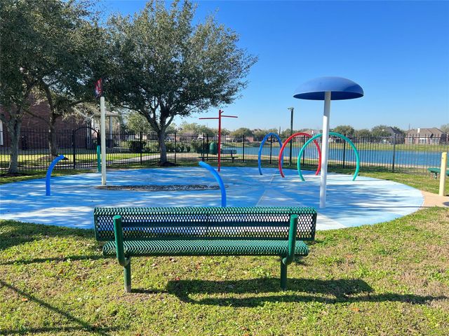 9004 Sunrise Trail, Pearland, TX 77584