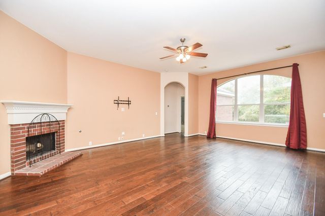 9004 Sunrise Trail, Pearland, TX 77584