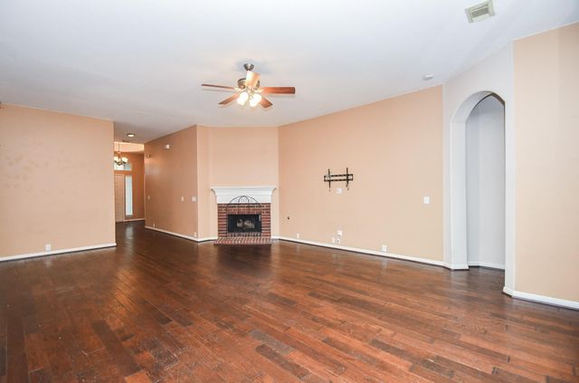 9004 Sunrise Trail, Pearland, TX 77584