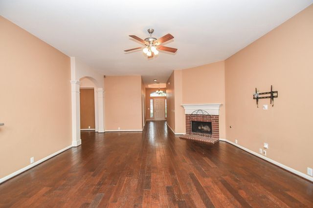 9004 Sunrise Trail, Pearland, TX 77584