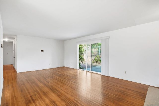 916 Country Club, Escondido, CA 92029
