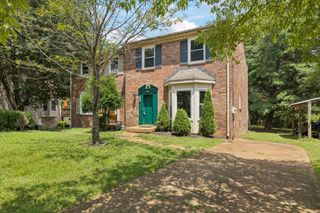211 Woodmaker Ct, Nashville, TN 37214