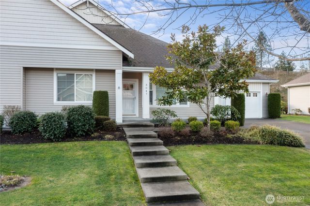 3047 Ridge View Place, Dupont, WA 98327