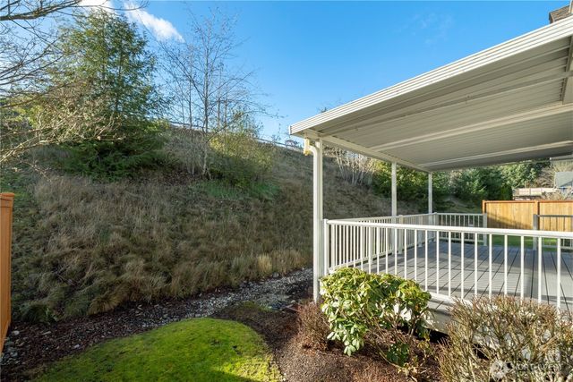 3047 Ridge View Place, Dupont, WA 98327