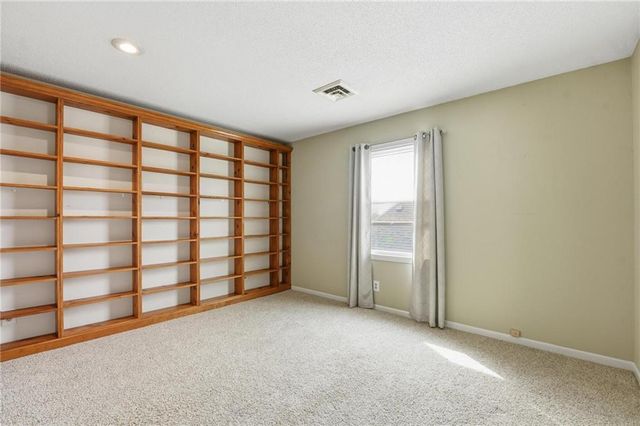 5118 N Monroe Avenue, Kansas City, MO 64119