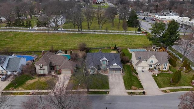 5118 N Monroe Avenue, Kansas City, MO 64119