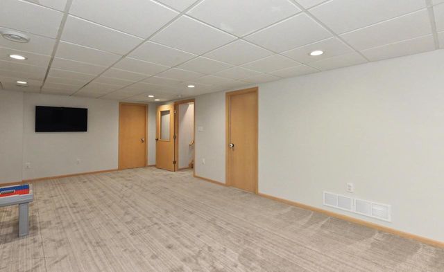 3633 158th STREET, New Berlin, WI 53151