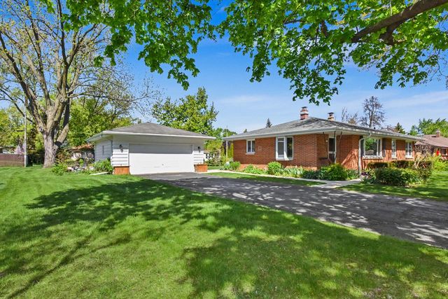 3633 158th STREET, New Berlin, WI 53151