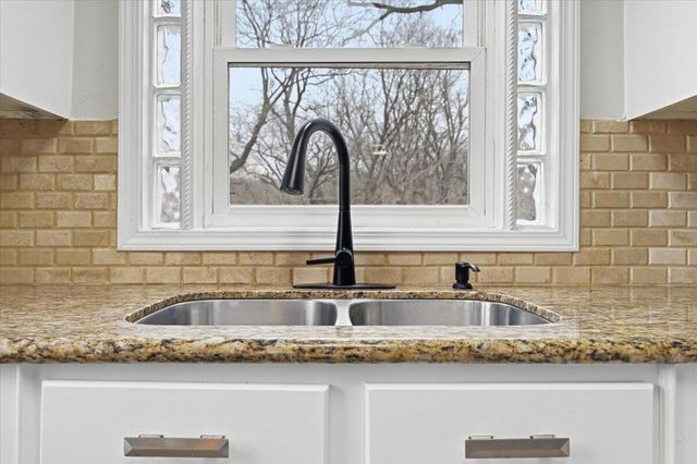 115 DEER Trail, Council Bluffs, IA 51503