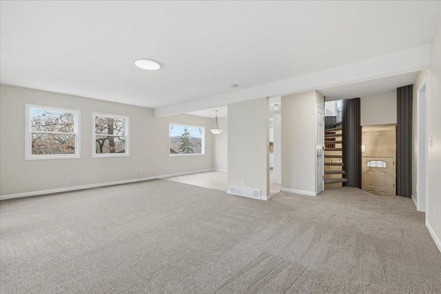 115 DEER Trail, Council Bluffs, IA 51503