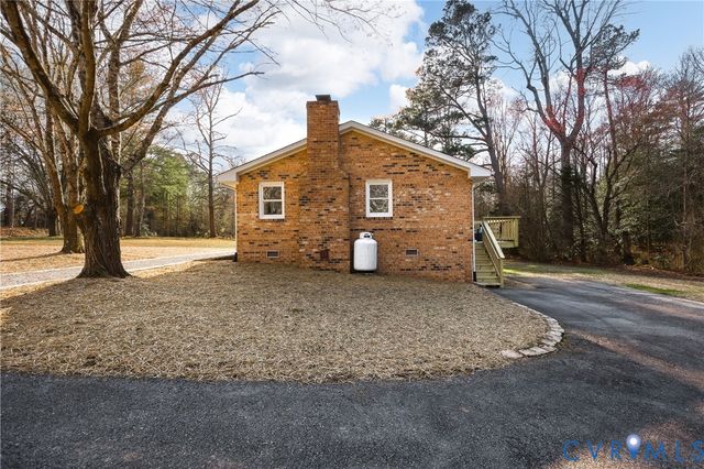 15500 Prince George Dr, Disputanta, VA 23842