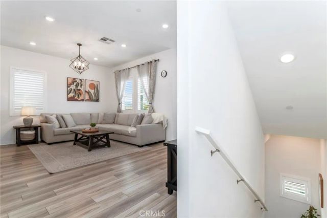 27562 Sparrow Court, Valencia, CA 91381