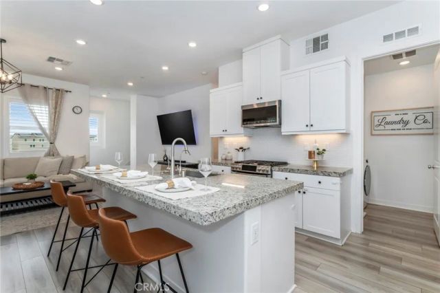 27562 Sparrow Court, Valencia, CA 91381