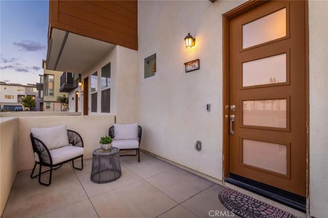 27562 Sparrow Court, Valencia, CA 91381
