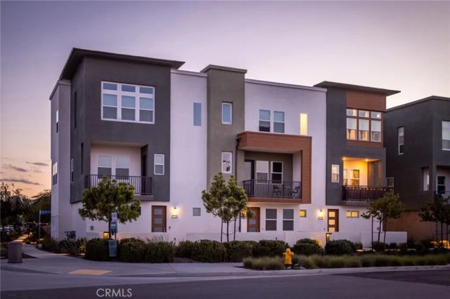 27562 Sparrow Court, Valencia, CA 91381