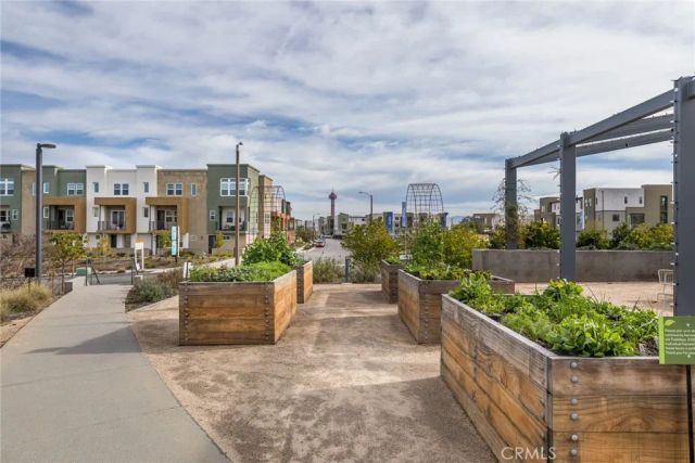 27562 Sparrow Court, Valencia, CA 91381