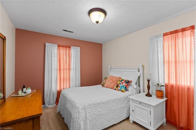 1609 Cedarlimb Court, Winston-salem, NC 27127