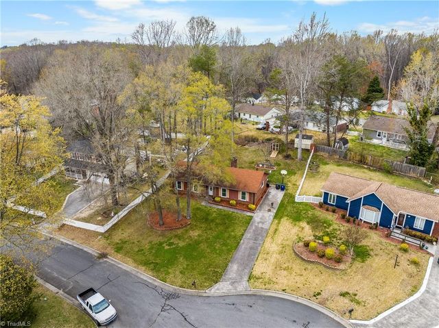 1609 Cedarlimb Court, Winston-salem, NC 27127