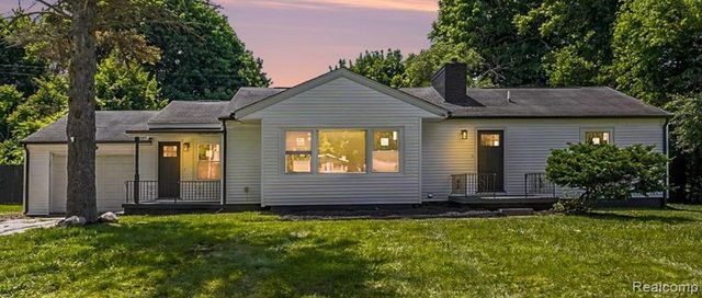 3217 W Cass Avenue, Flint, MI 48504