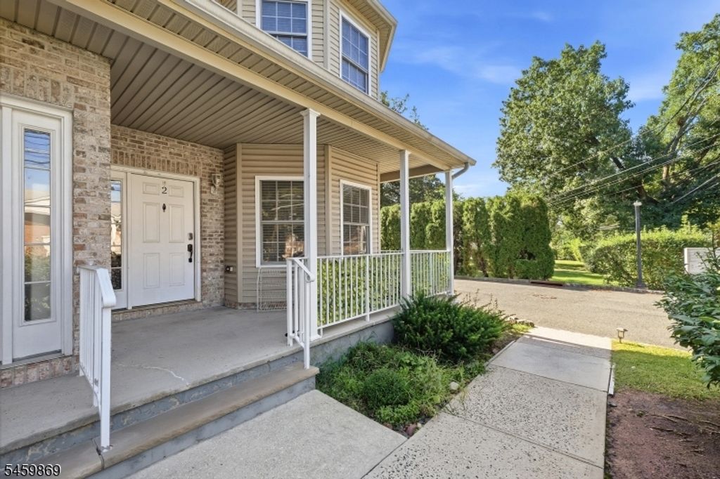 708 E Front St 2, Plainfield City, NJ 07062 — photo 3