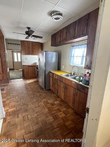 108 Division Street, Eaton Rapids, MI 48827