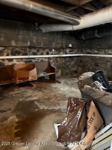 108 Division Street, Eaton Rapids, MI 48827