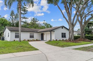 2512 LAKE ELLEN CIRCLE, Tampa, FL 33618