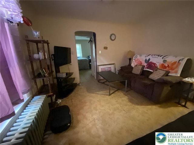 569 Chestnut Street, Emmaus Boro, PA 18049