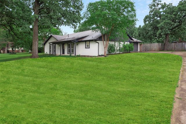 3608 Lynchburg Drive, Corinth, TX 76208