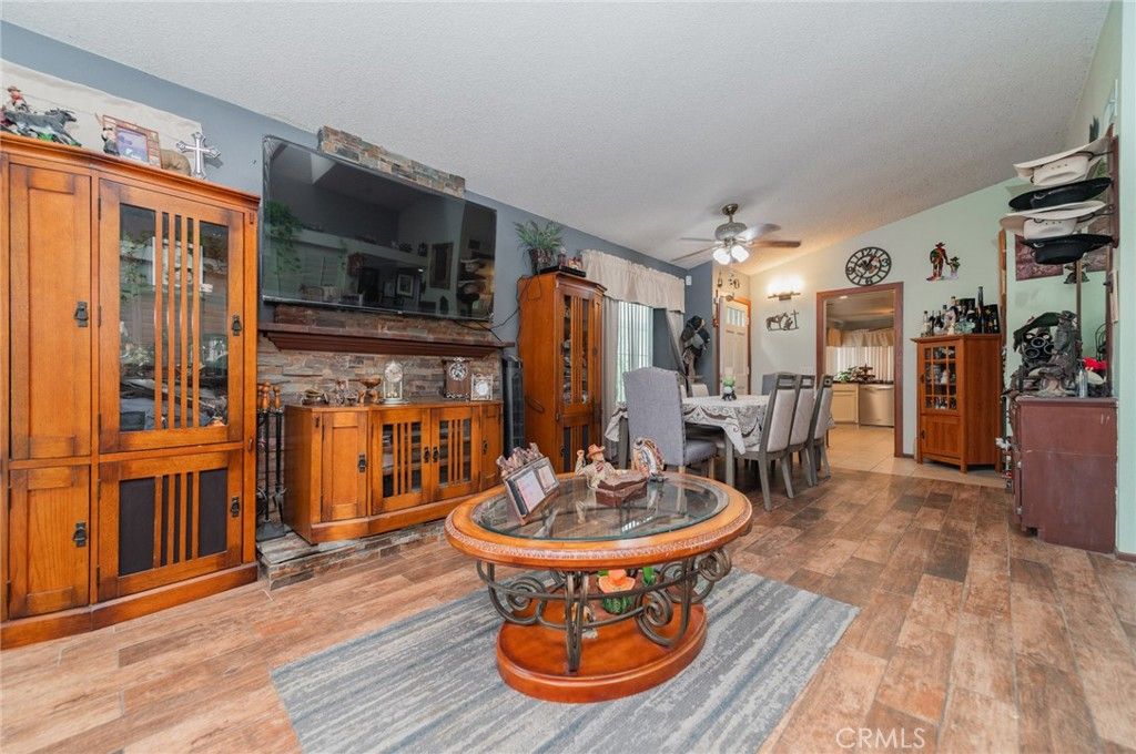 Image 8 of property listing at 2074 Alfalfadale Road, Perris, CA 92571