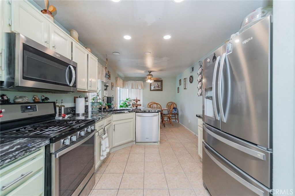 Image 9 of property listing at 2074 Alfalfadale Road, Perris, CA 92571
