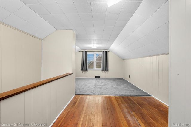 2420 N Connecticut Avenue, Royal Oak, MI 48073