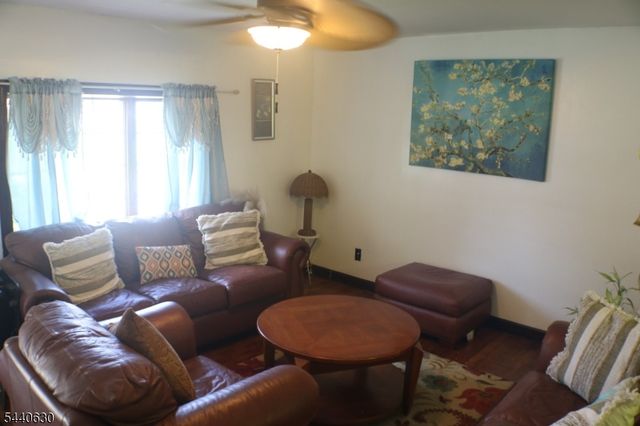 84 Roosevelt Ave, Butler Boro, NJ 07405