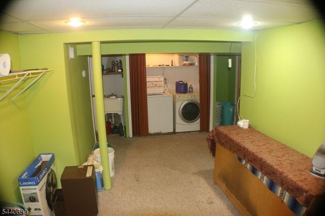 84 Roosevelt Ave, Butler Boro, NJ 07405