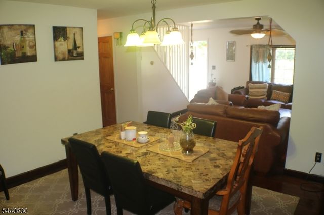 84 Roosevelt Ave, Butler Boro, NJ 07405
