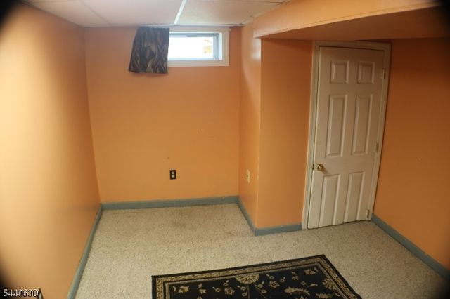 84 Roosevelt Ave, Butler Boro, NJ 07405