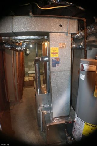 84 Roosevelt Ave, Butler Boro, NJ 07405